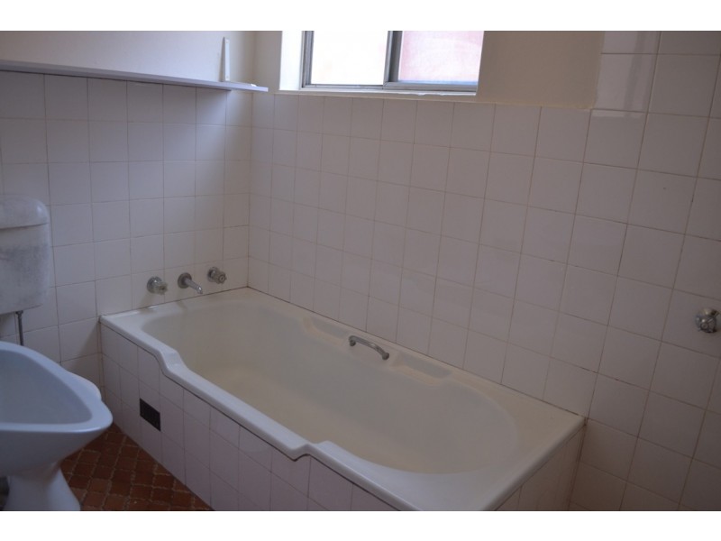 2/109 Victoria Road, Punchbowl NSW 2196