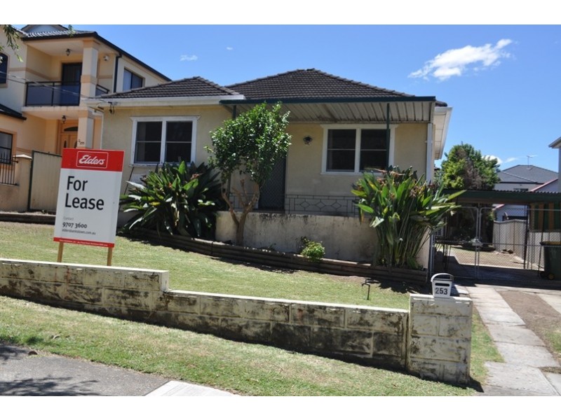 253 Wangee Road, Greenacre NSW 2190