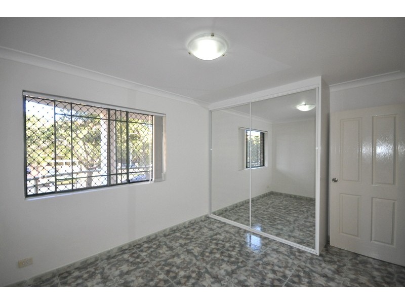 4/1-3 Gordon Street, Bankstown NSW 2200
