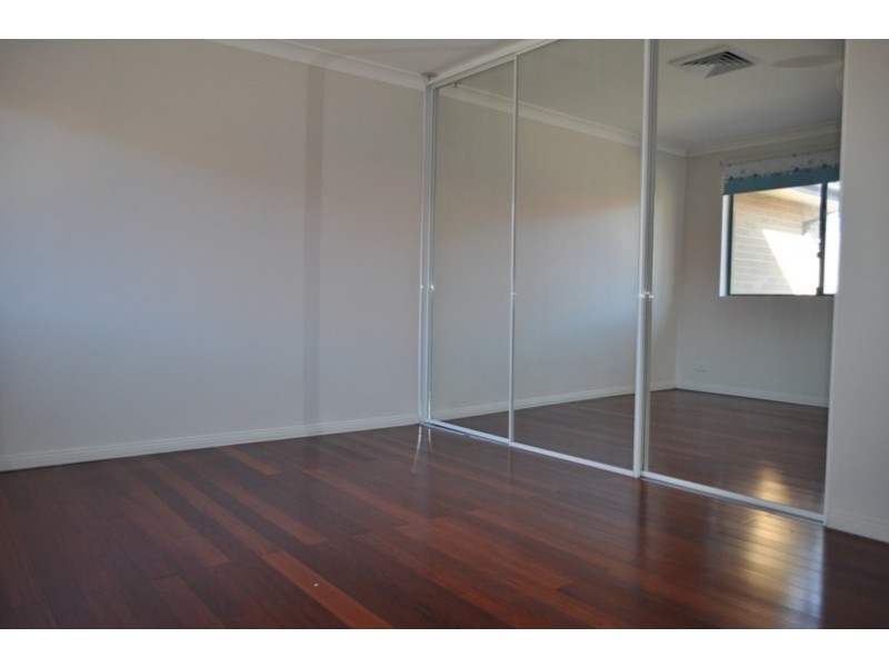 3/81  Bellevue Avenue, Georges Hall NSW 2198