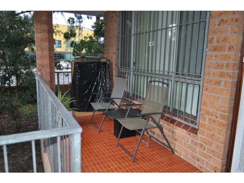 1/120 Rookwood Road, Yagoona NSW 2199