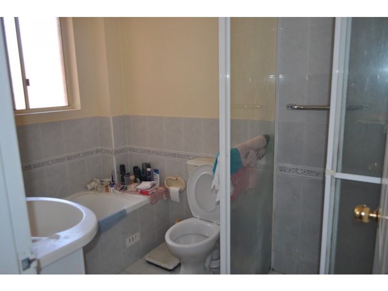 27/4-6  Dellwood Avenue, Bankstown NSW 2200