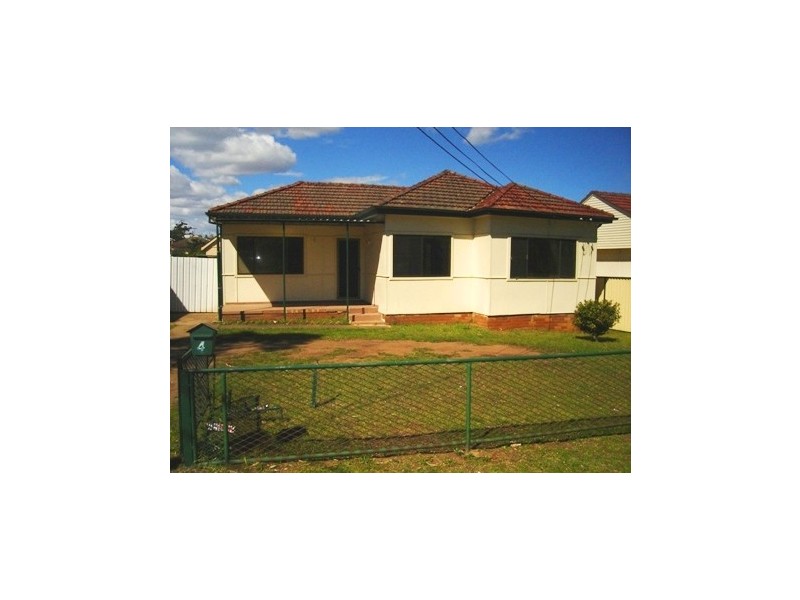 4 Mons Street, Condell Park NSW 2200