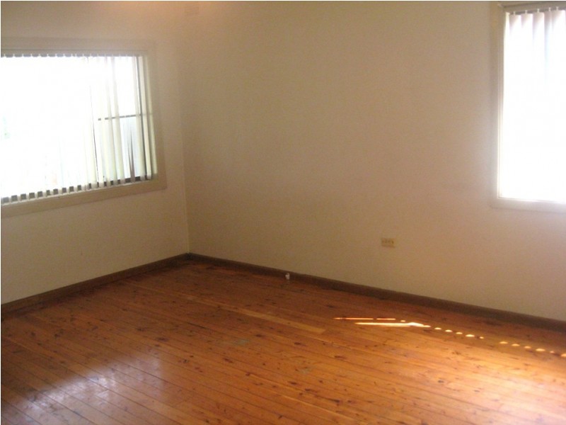 4 Mons Street, Condell Park NSW 2200