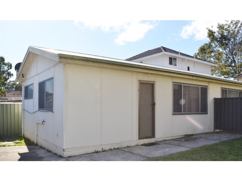 56a Larien Crescent, Birrong NSW 2143