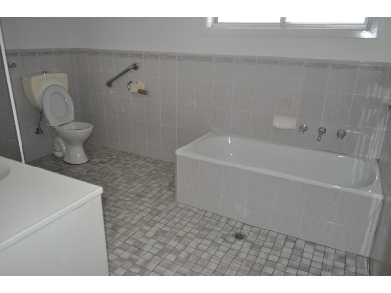 143 Greenacre Road, Greenacre NSW 2190