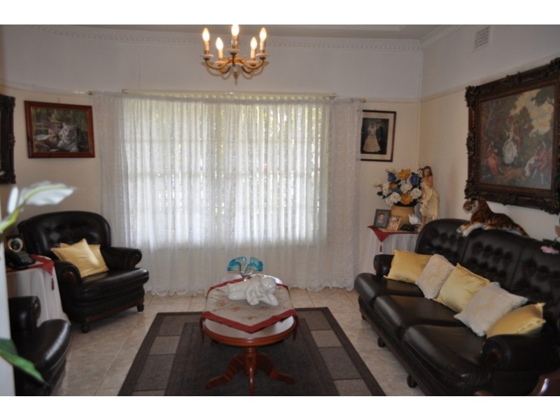 101 Highview Avenue, Greenacre NSW 2190