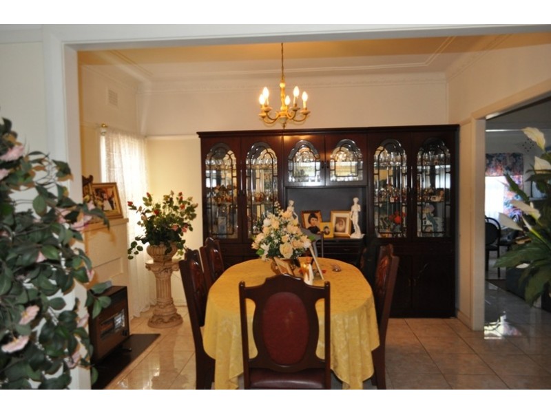 101 Highview Avenue, Greenacre NSW 2190