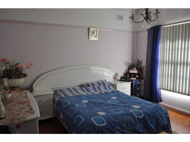 101 Highview Avenue, Greenacre NSW 2190