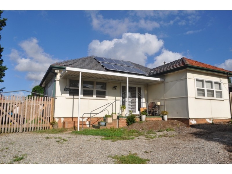 205 Hume Highway, Greenacre NSW 2190