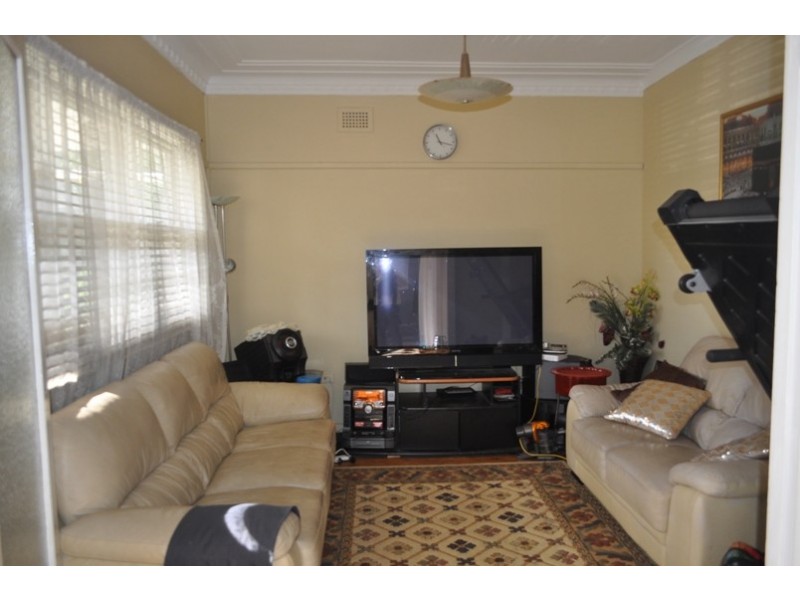 205 Hume Highway, Greenacre NSW 2190