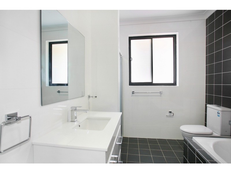 4/6 Townsend Street, Condell Park NSW 2200