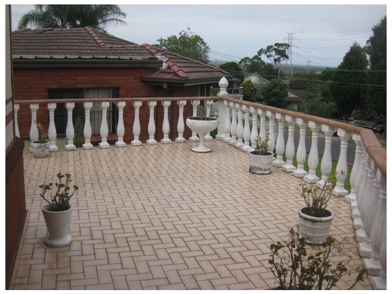 1 Suva Crescent, Greenacre NSW 2190