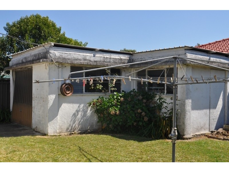 3 Lima Street, Greenacre NSW 2190