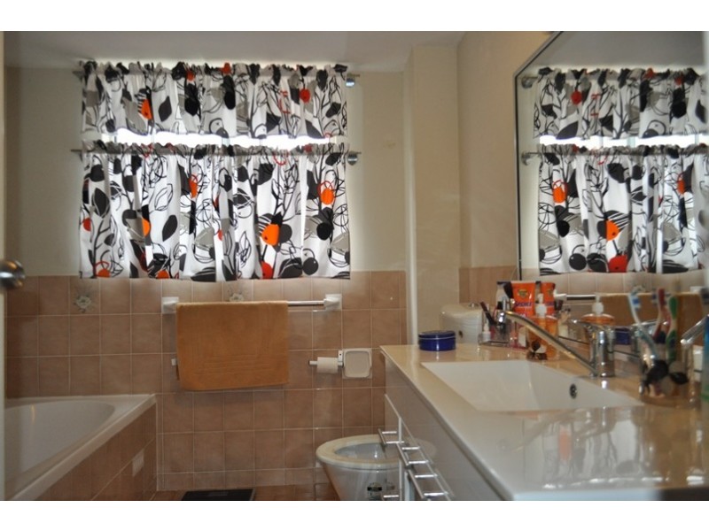 6/42 Sir Joseph Banks Street, Bankstown NSW 2200