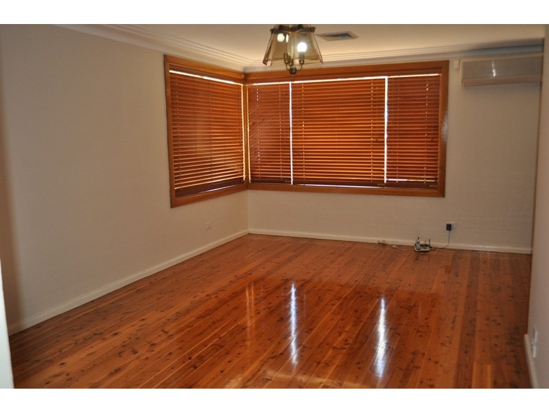 31 Merle St, Bass Hill NSW 2197