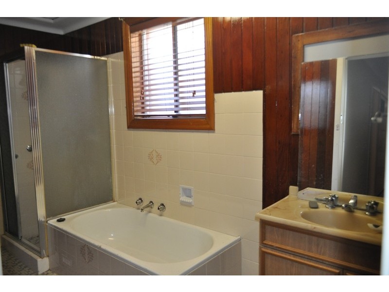 31 Merle St, Bass Hill NSW 2197