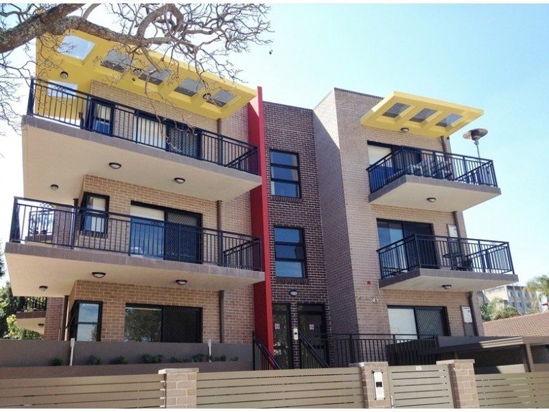18/37-39 French Avenue, Bankstown NSW 2200