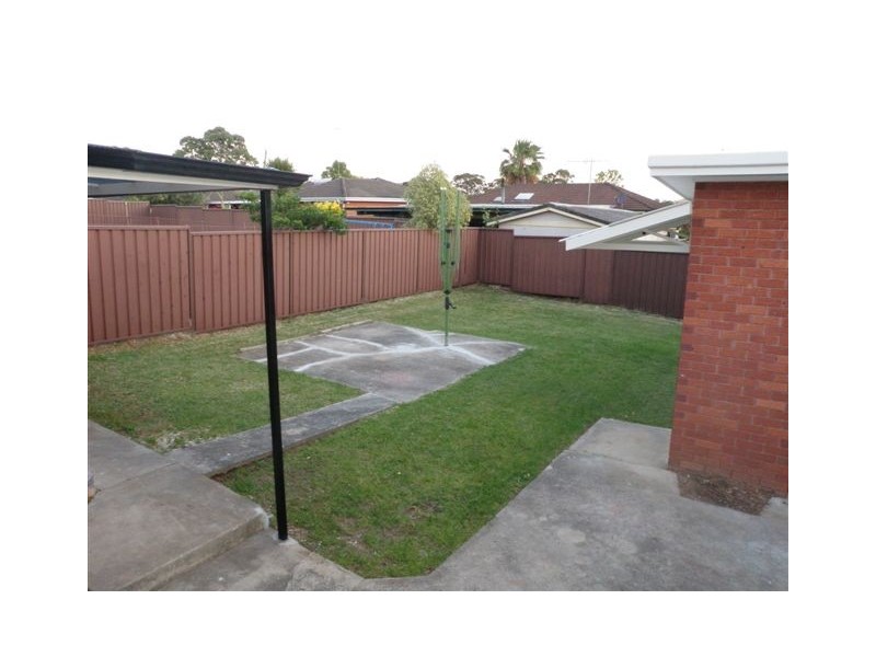 115 Flinders Road, Georges Hall NSW 2198