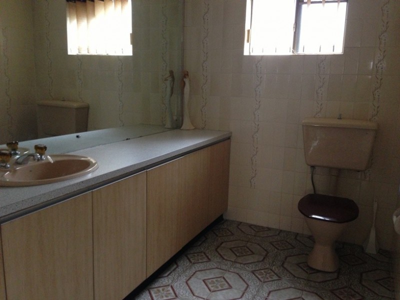 79 Denman Road, Georges Hall NSW 2198