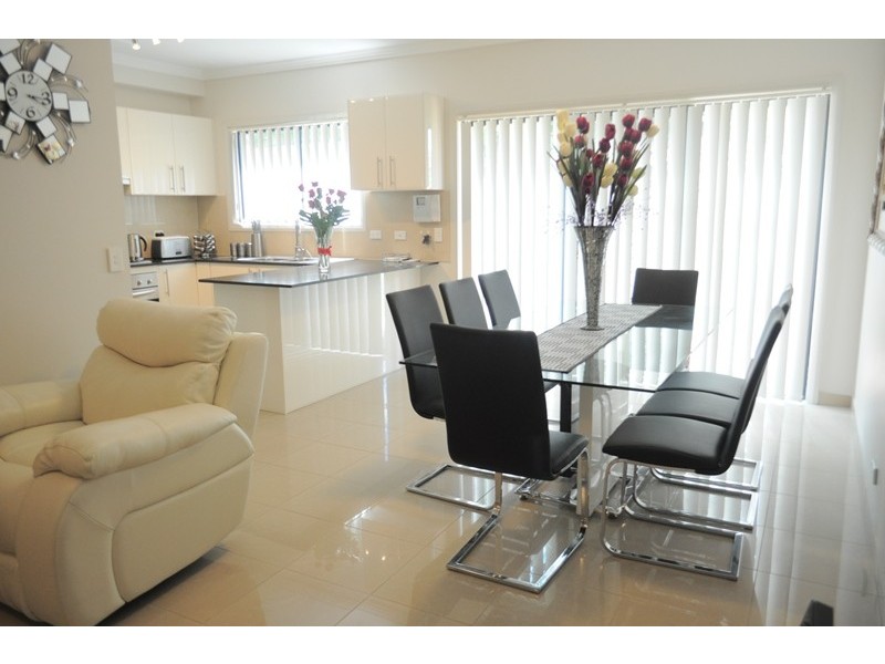 4/17 Sunset Avenue, Bankstown NSW 2200