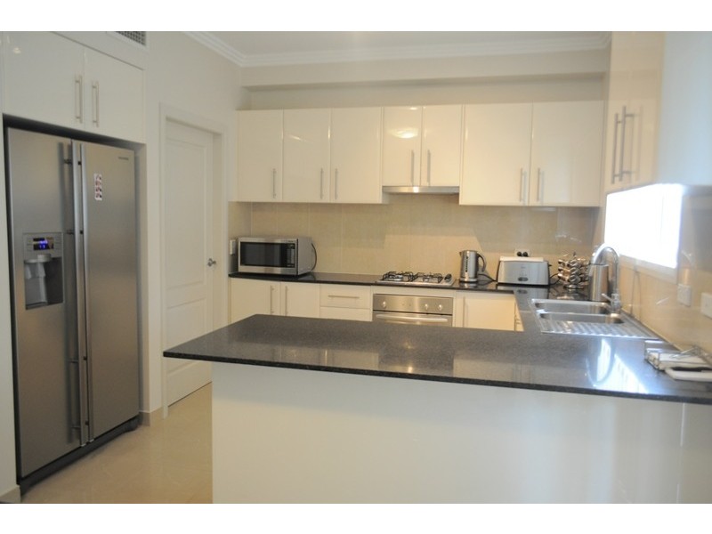 4/17 Sunset Avenue, Bankstown NSW 2200