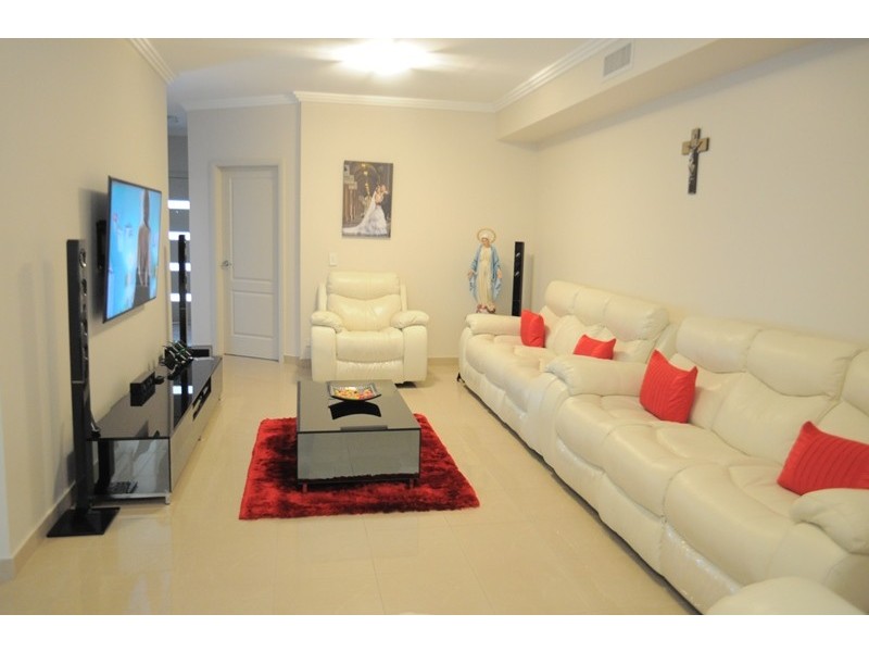 4/17 Sunset Avenue, Bankstown NSW 2200