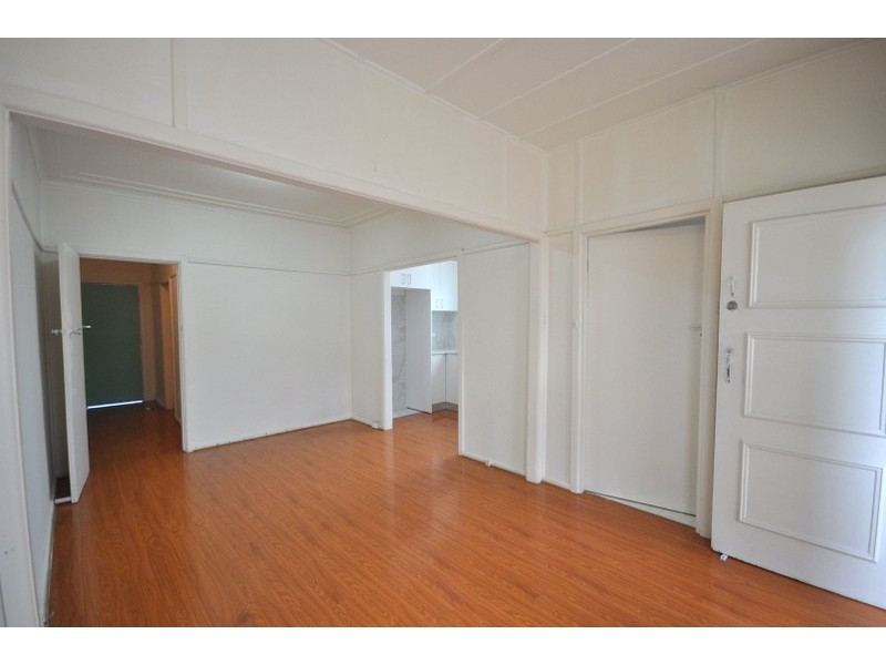 180 Roberts Road, Greenacre NSW 2190