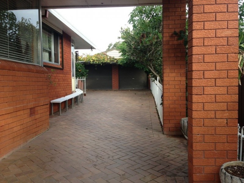 19 Oak Drive, Georges Hall NSW 2198