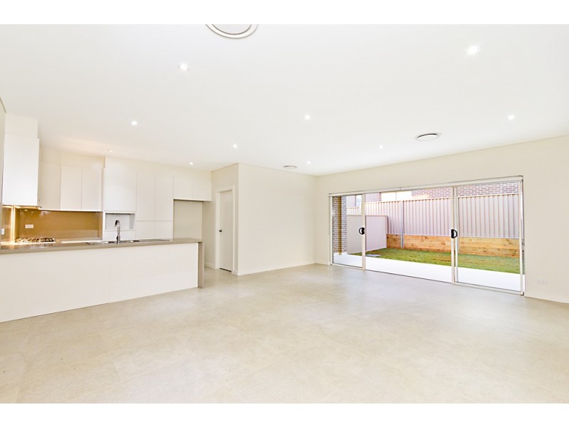 2/143 Greenacre Road, Greenacre NSW 2190