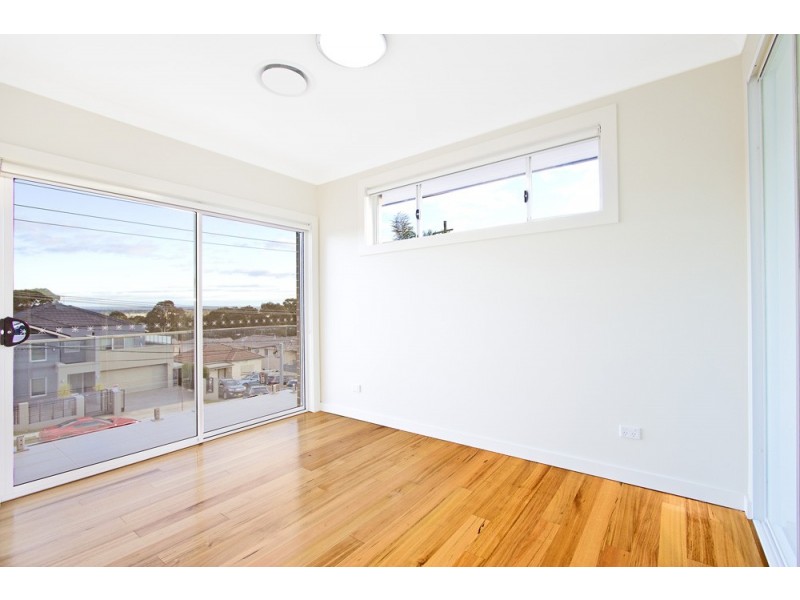 2/143 Greenacre Road, Greenacre NSW 2190