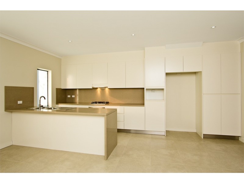 2/143 Greenacre Road, Greenacre NSW 2190