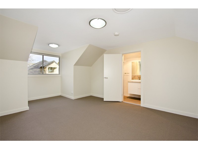 2/143 Greenacre Road, Greenacre NSW 2190
