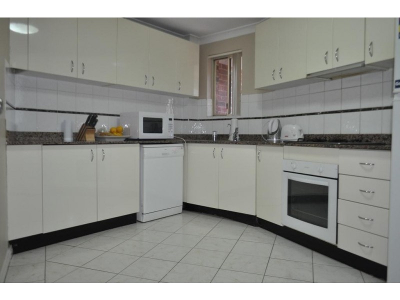 15/1 Rickard Road, Bankstown NSW 2200