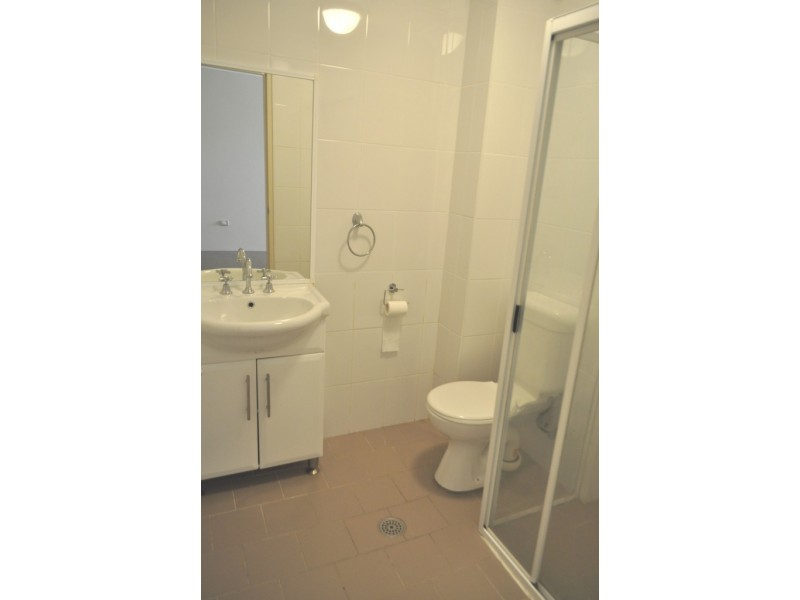 11/2 Amy Street, Regents Park NSW 2143