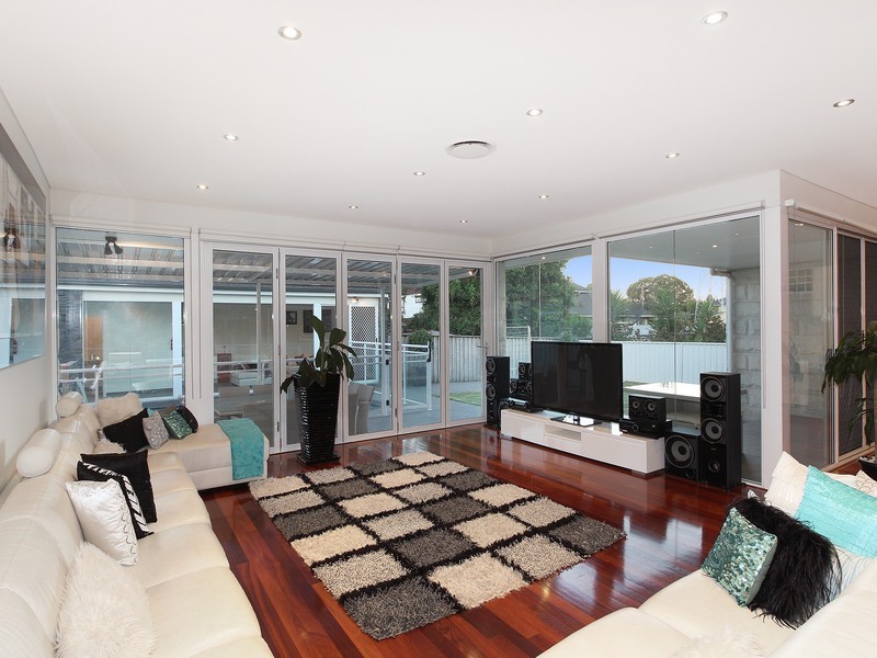 2 Lamson Place, Greenacre NSW 2190