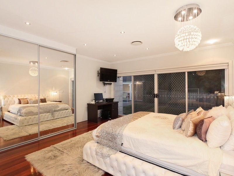 2 Lamson Place, Greenacre NSW 2190