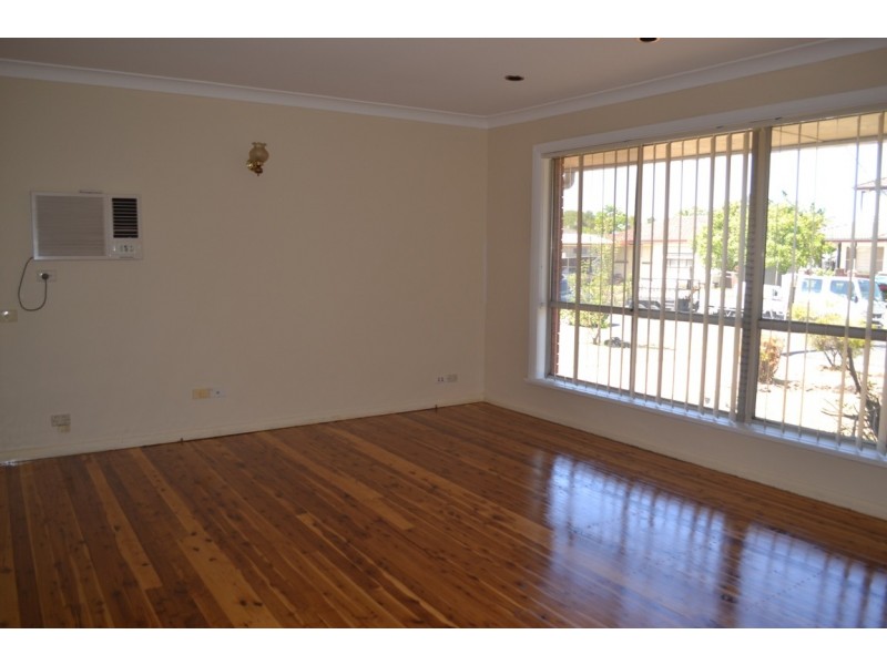 13 Armentieres Avenue, Milperra NSW 2214