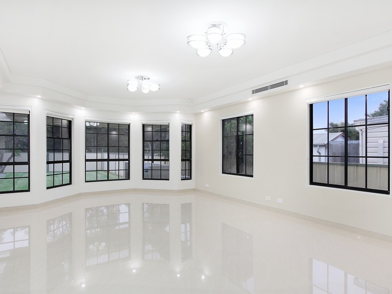 94 Woods Road, Sefton NSW 2162