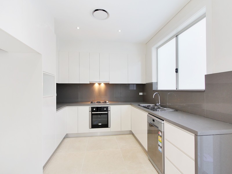 2/65 Woodbine Street, Yagoona NSW 2199