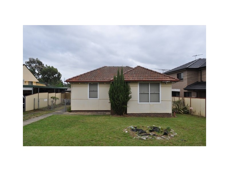 24 Saurine Street, Bankstown NSW 2200