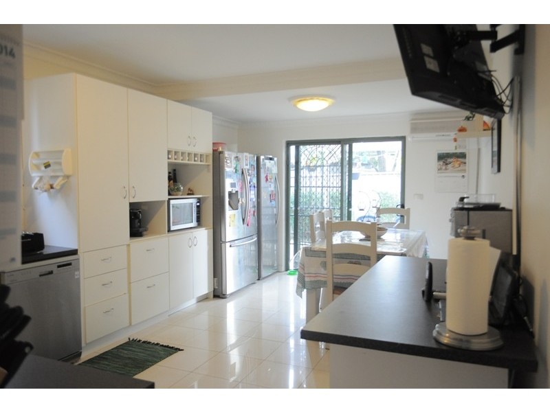 6/114 Highclere Avenue, Punchbowl NSW 2196