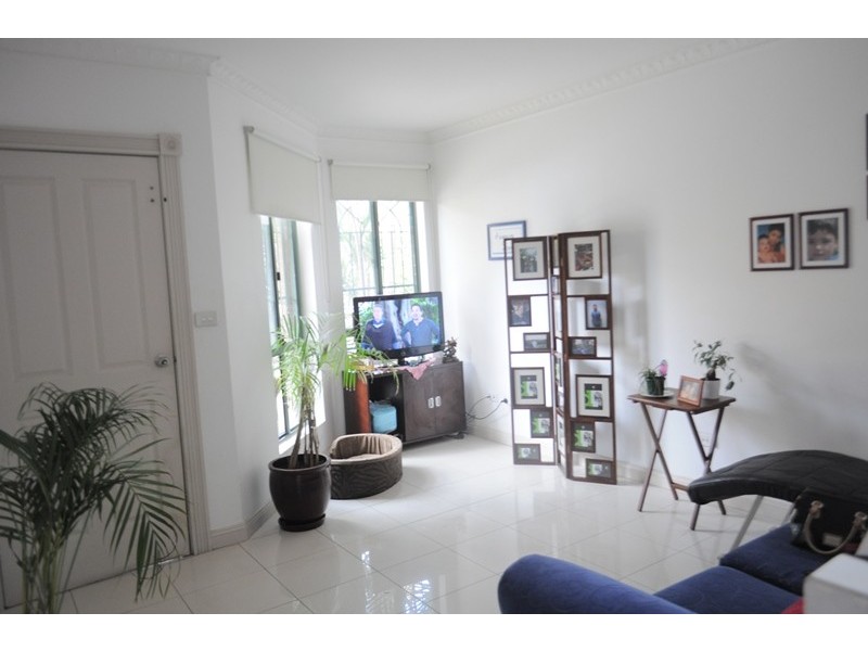 6/114 Highclere Avenue, Punchbowl NSW 2196