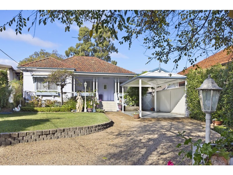 3 Lionel Street, Georges Hall NSW 2198