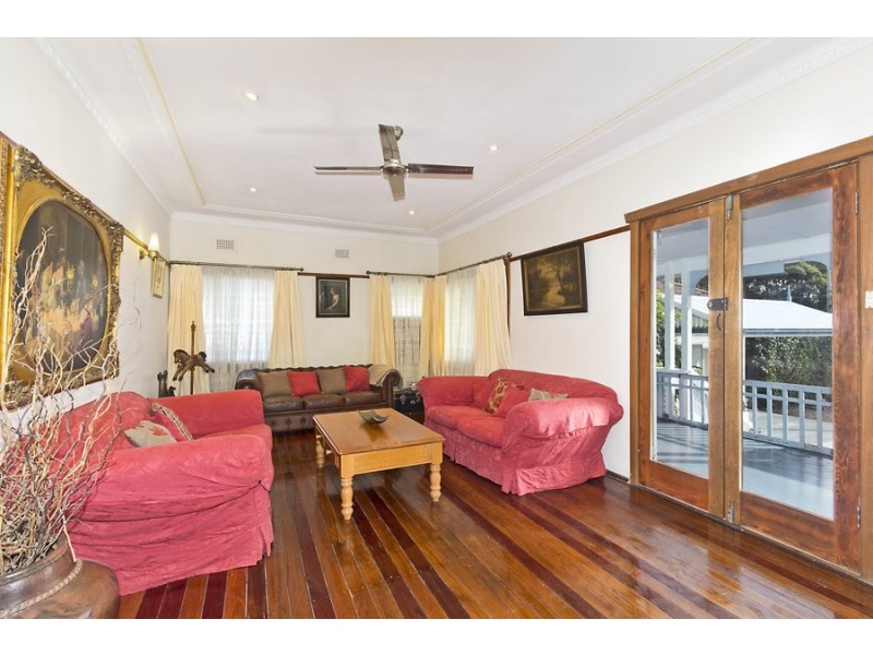 3 Lionel Street, Georges Hall NSW 2198