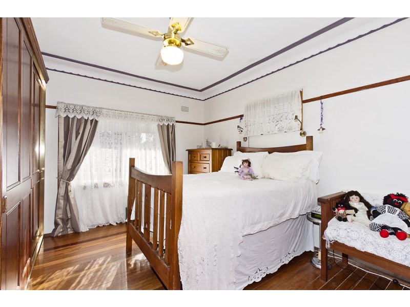 3 Lionel Street, Georges Hall NSW 2198