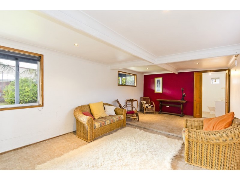 3 Lionel Street, Georges Hall NSW 2198