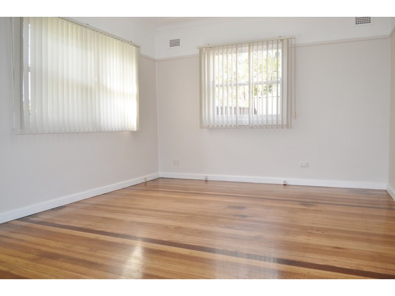 18 Georges Crescent, Georges Hall NSW 2198