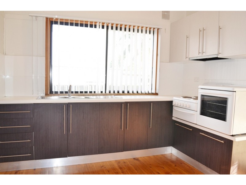 10 Yanderra Street, Condell Park NSW 2200