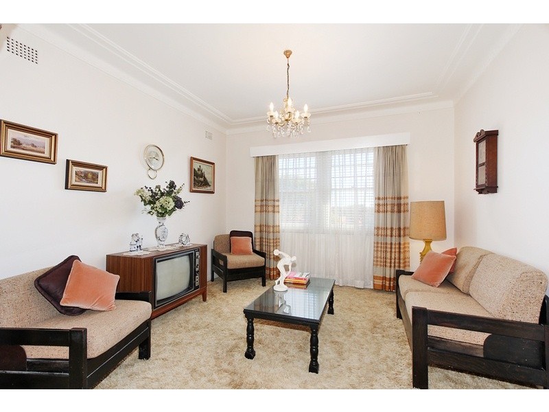 43 Woodbine Street, Yagoona NSW 2199